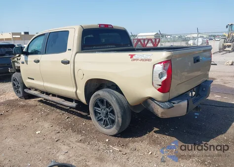 2019 Toyota Tundra Sr5 5.7L V8 z USA, uszkodzony, nr VIN 5TFEY5F14KX247382